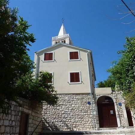Apartment Pulic Раб Екстериор снимка